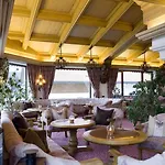 Berghoteltirol ホテル ユングホルツ