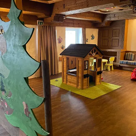 호텔 Berghoteltirol 4*
